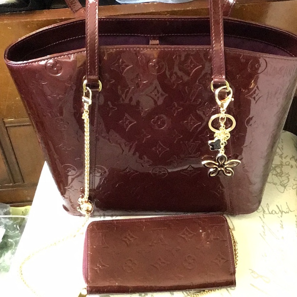 Louis Vuitton Vernis Amarante tote and matching wallet in pristine condition.